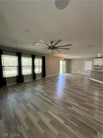 $3,000 | 7758 Meng Court, Las Vegas, NV 89113