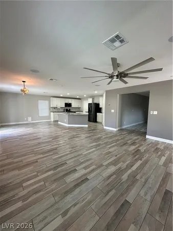 $3,000 | 7758 Meng Court, Las Vegas, NV 89113