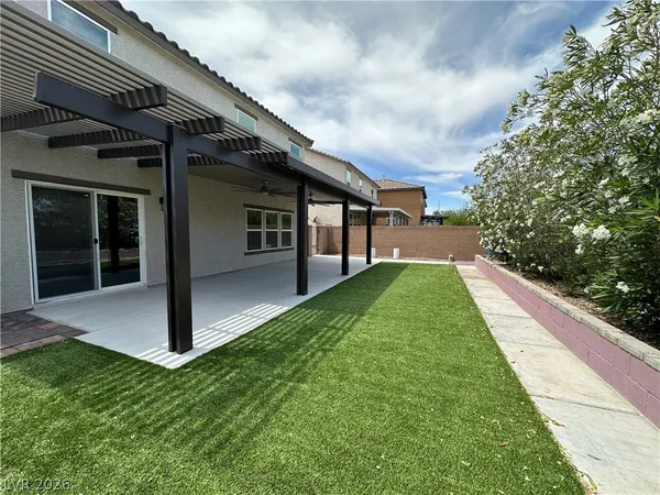 $3,000 | 7758 Meng Court, Las Vegas, NV 89113