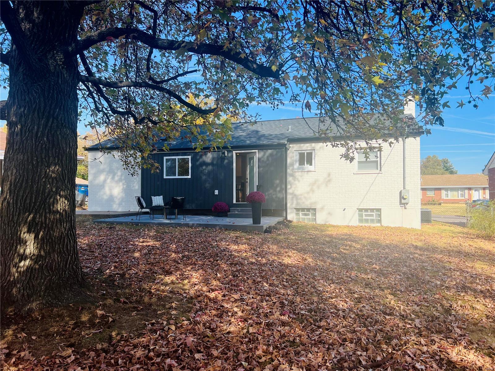 9416 Reavis Barracks Road Affton, MO 63123 - Photo 15 of 17