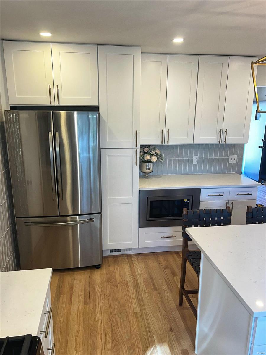 9416 Reavis Barracks Road Affton, MO 63123 - Photo 4 of 17