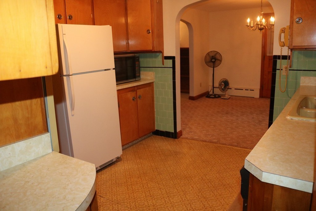 34 Arkwright Road Webster, MA 01570 - Photo 10 of 30 Gallery Image 10