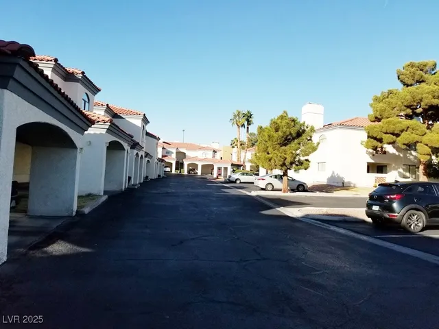 $1,400 | 8455 West Sahara Avenue, Unit 143, Las Vegas, NV 89117