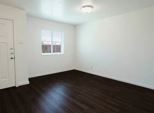 $1,950 | 21155 Gosling Road, Unit 7B, Spring, TX 77388