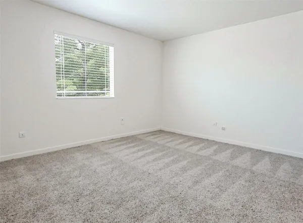 $1,950 | 21155 Gosling Road, Unit 7B, Spring, TX 77388