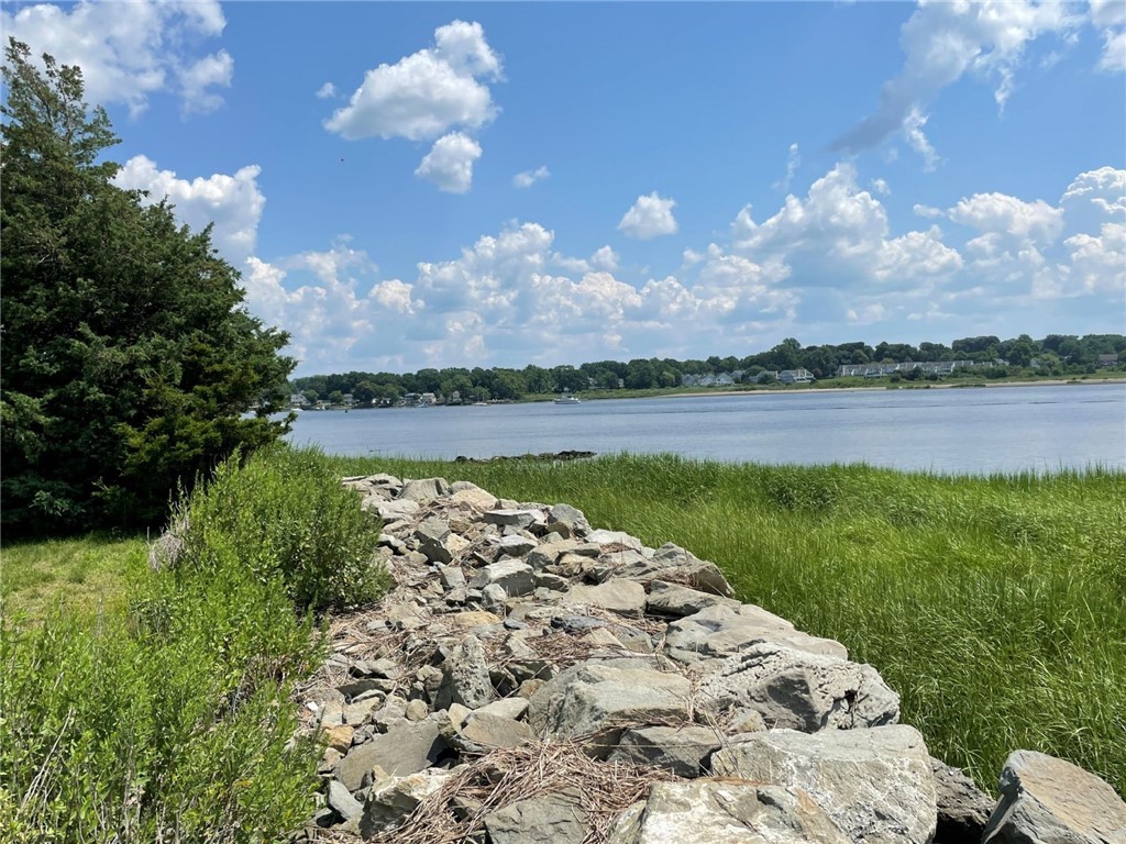 178 Adams Point Road Barrington, RI 02806 - Photo 32 of 35
