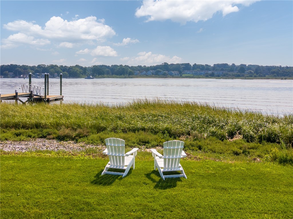 178 Adams Point Road Barrington, RI 02806 - Photo 9 of 35