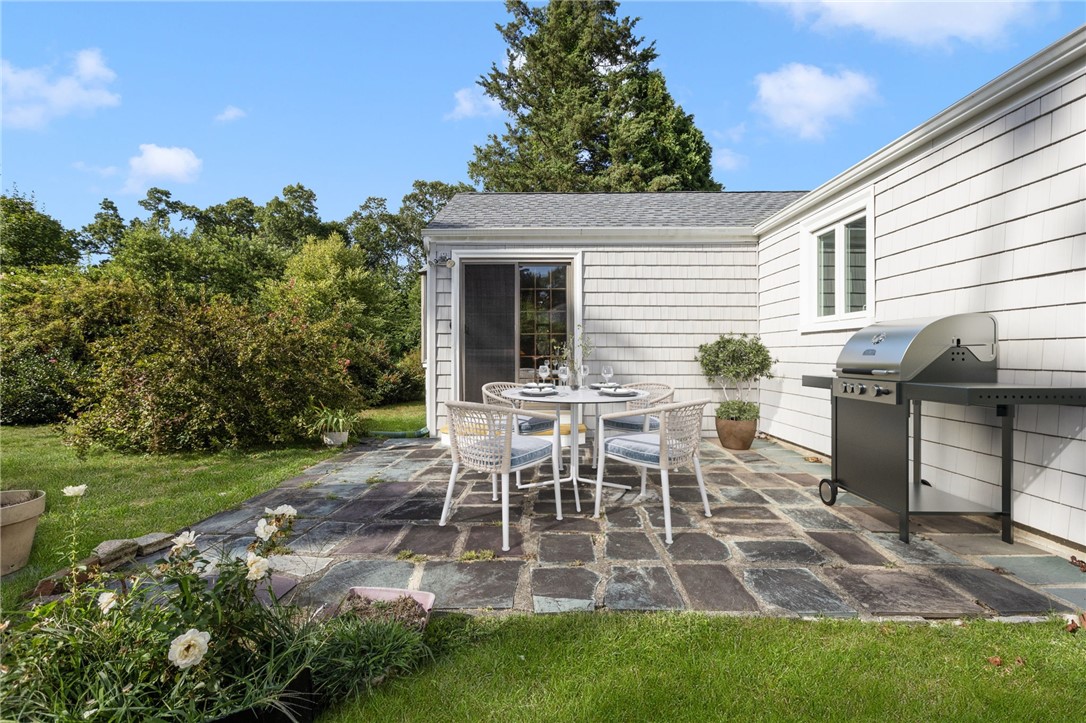169 Lansdowne Road Warwick, RI 02888 - Photo 19 of 30 Gallery Image 19