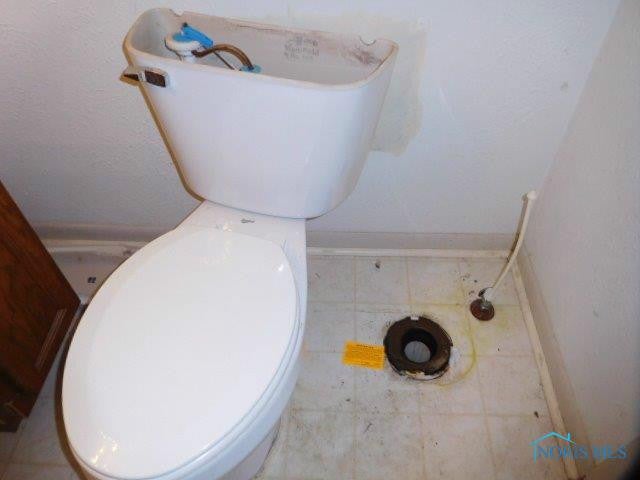 126 South Stadium Road Oregon, OH 43616 - Photo 14 of 18 Full Bath.