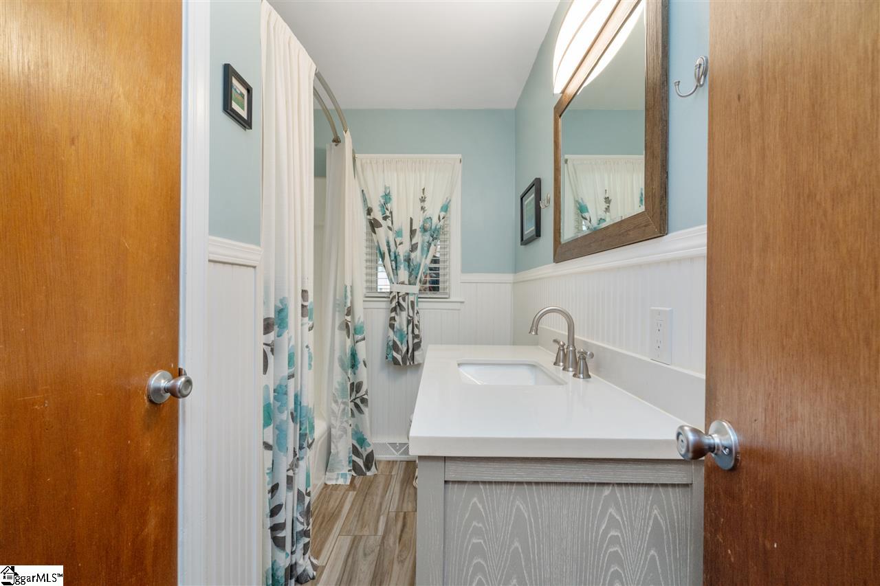 3200 Edwards Road Taylors, SC 29687 - Photo 16 of 26 Gallery Image 16