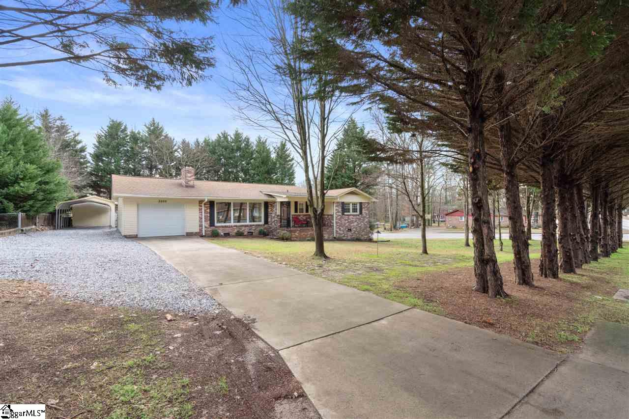 3200 Edwards Road Taylors, SC 29687 - Photo 3 of 26 Gallery Image 3