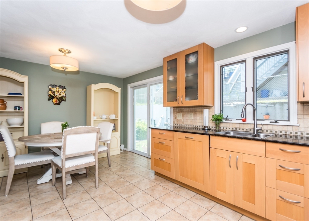 140 College Farm Road Waltham, MA 02451 - Photo 4 of 25 Gallery Image 4