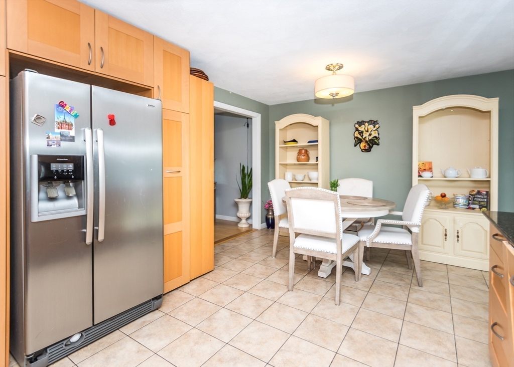 140 College Farm Road Waltham, MA 02451 - Photo 5 of 25 Gallery Image 5