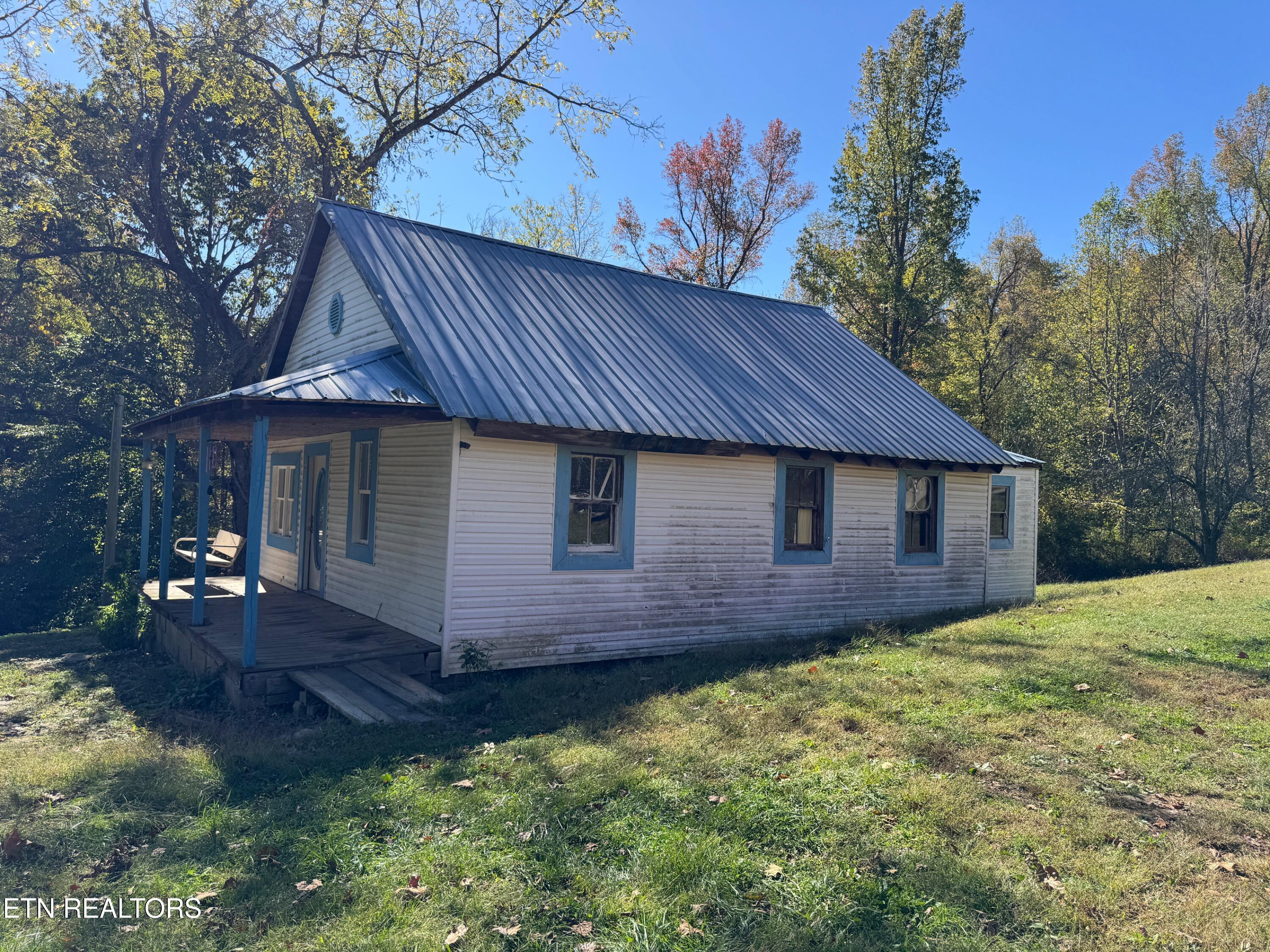 160 Laco Road Huntsville, TN 37756 - Photo 3 of 18 Pic 3