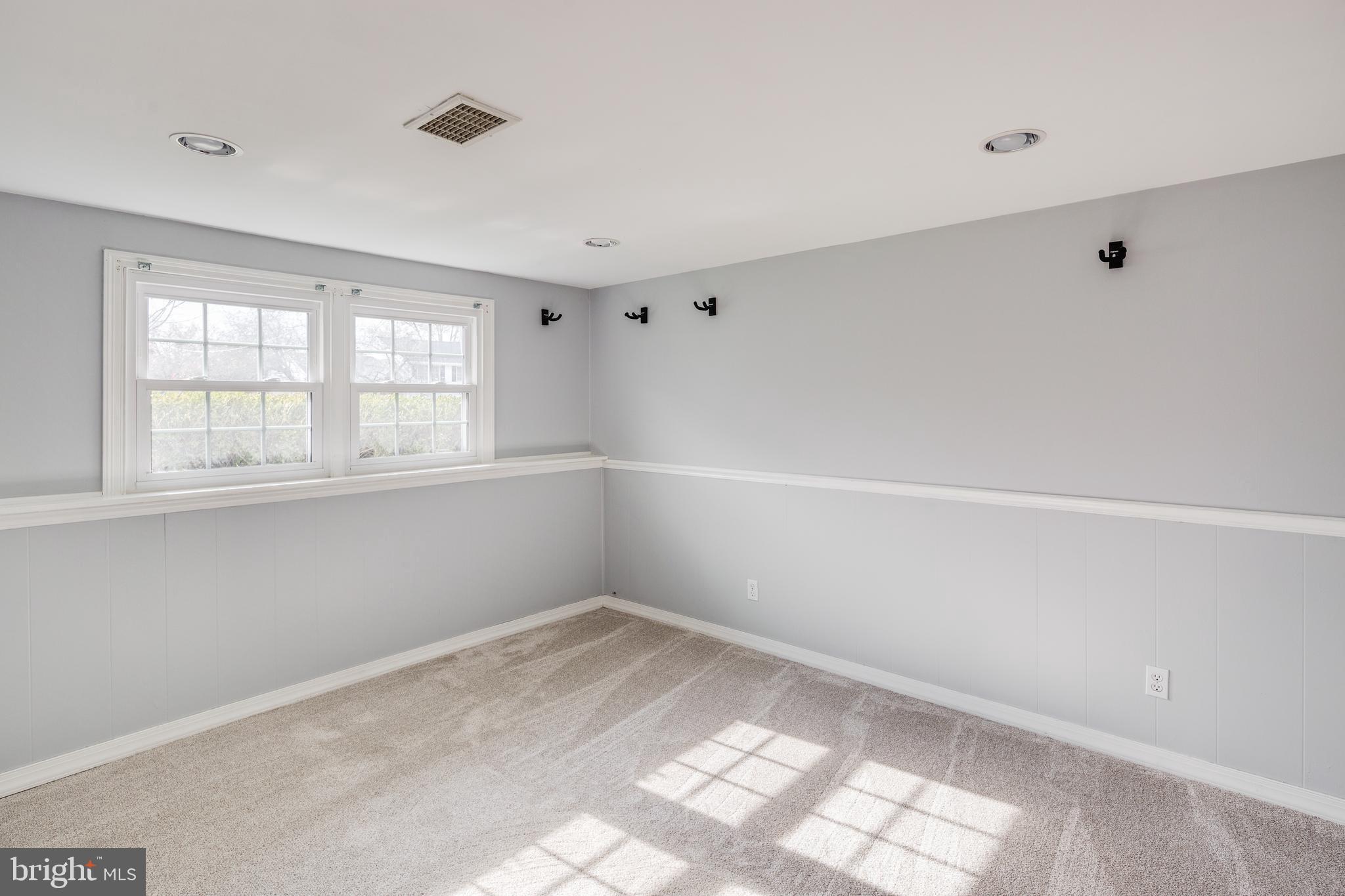 214 North Brookfield Road Cherry Hill, NJ 08034 - Photo 20 of 25 Family room, carpeted