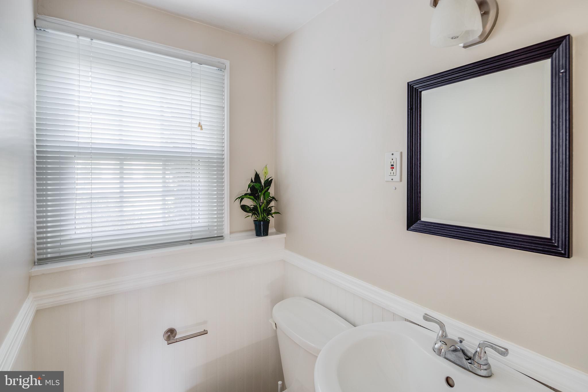 214 North Brookfield Road Cherry Hill, NJ 08034 - Photo 21 of 25 Powder room