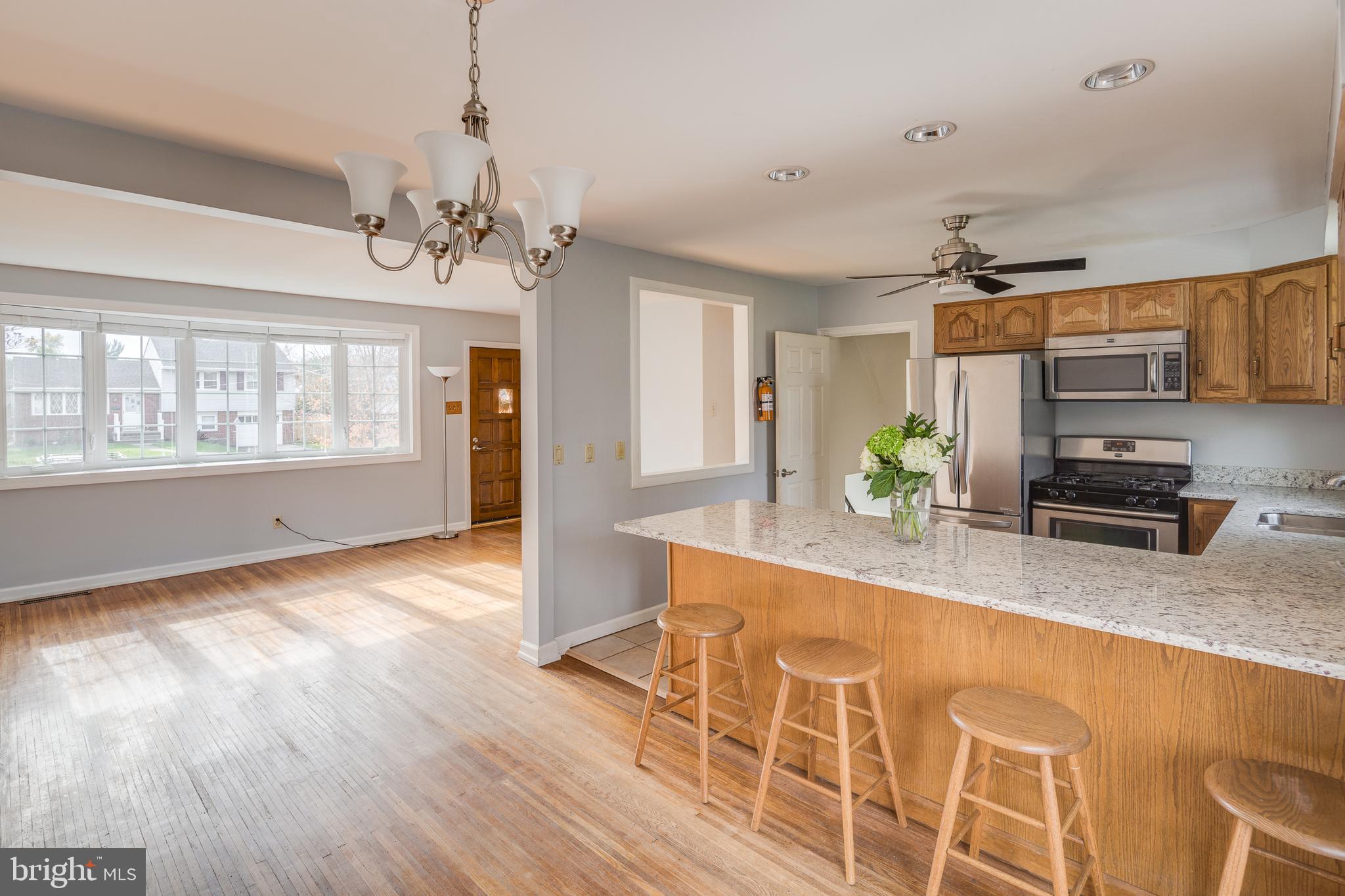 214 North Brookfield Road Cherry Hill, NJ 08034 - Photo 6 of 25 Large penninsula with stool seating