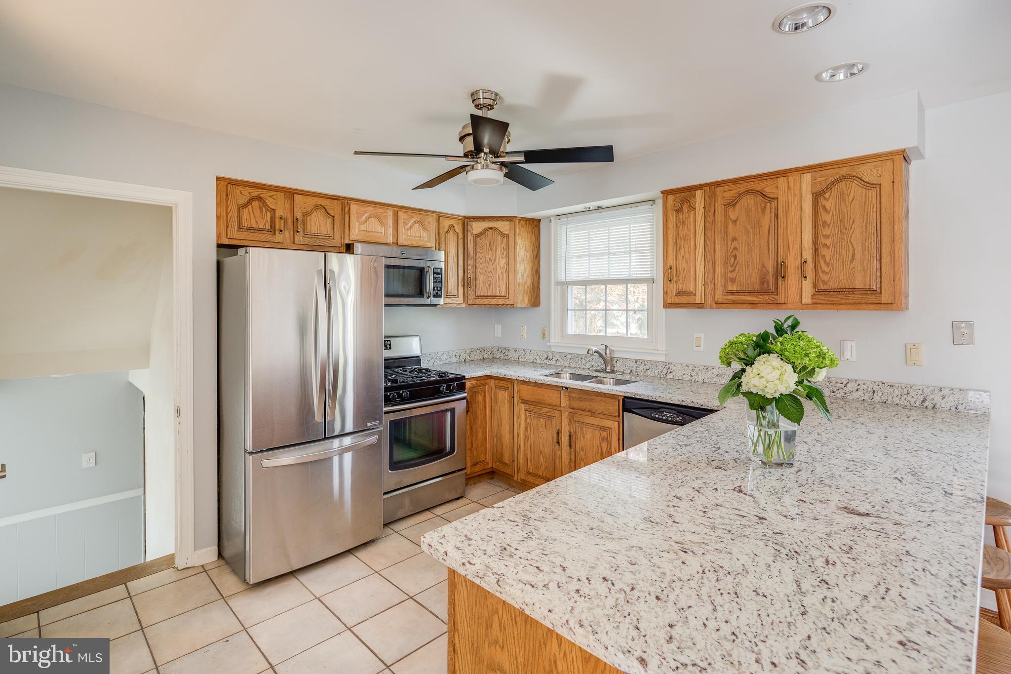 214 North Brookfield Road Cherry Hill, NJ 08034 - Photo 8 of 25 Newer stainless appliances