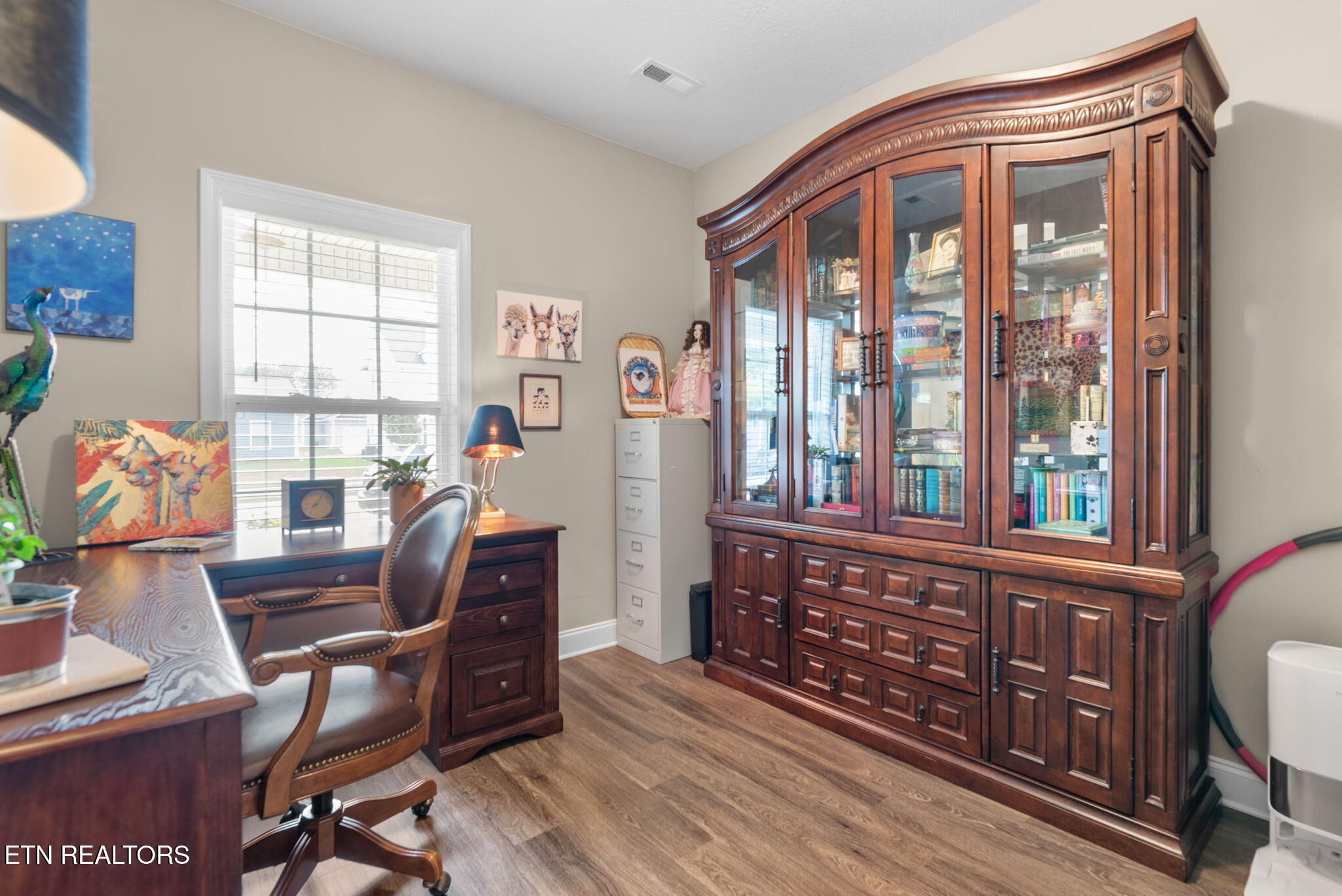 139 Hackberry Street Oak Ridge, TN 37830 - Photo 14 of 49 14-web-or-mls-Hckbrry139 (60)