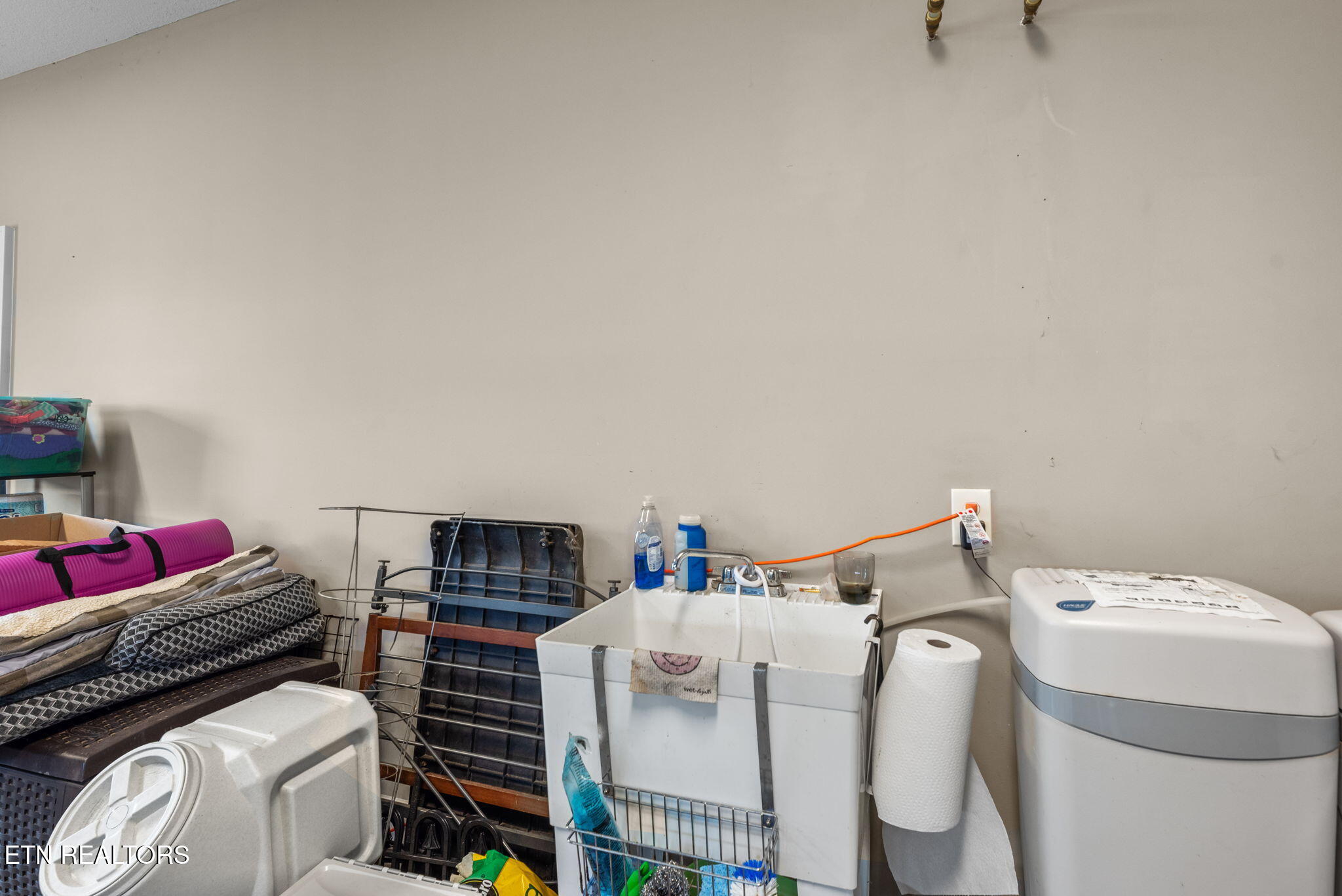 139 Hackberry Street Oak Ridge, TN 37830 - Photo 31 of 49 31-web-or-mls-Hckbrry139 (93)