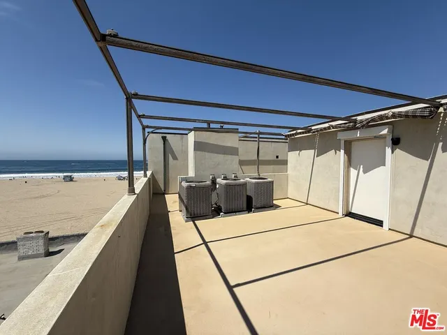 $15,000 | 2 Catamaran Street, Unit 3, Marina del Rey, CA 90292