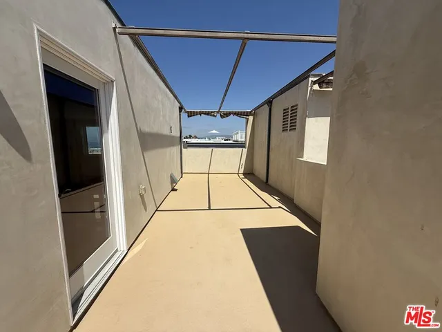 $15,000 | 2 Catamaran Street, Unit 3, Marina del Rey, CA 90292