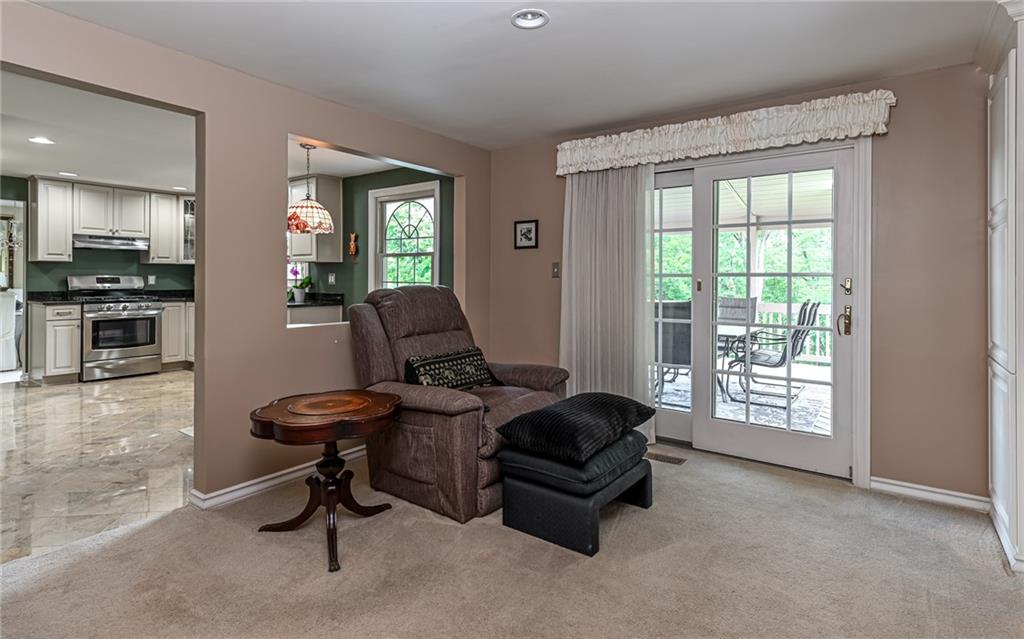 2276 Rochester Road Pittsburgh, PA 15237 - Photo 14 of 37 Gallery Image 14