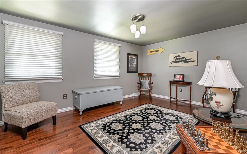 2276 Rochester Road Pittsburgh, PA 15237 - Photo 17 of 37 Gallery Image 17