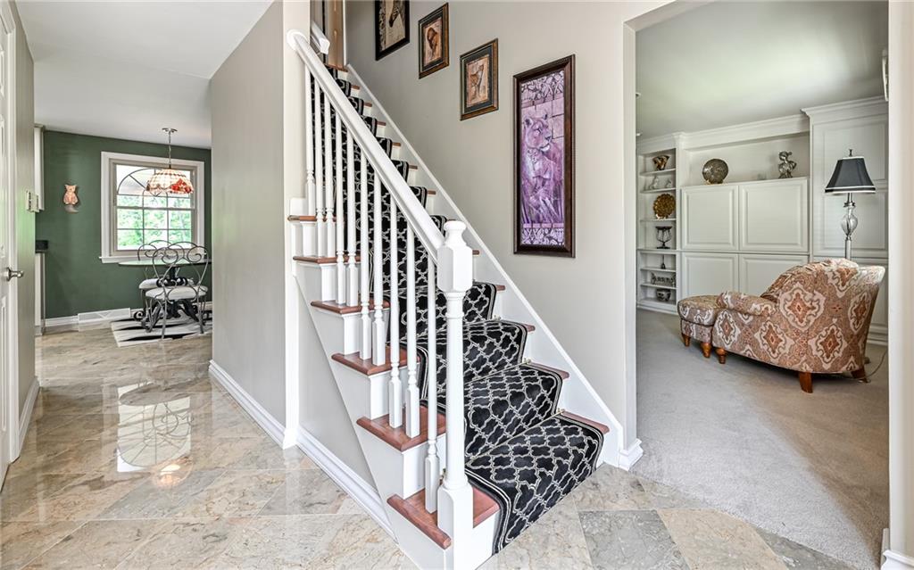 2276 Rochester Road Pittsburgh, PA 15237 - Photo 2 of 37 Gallery Image 2