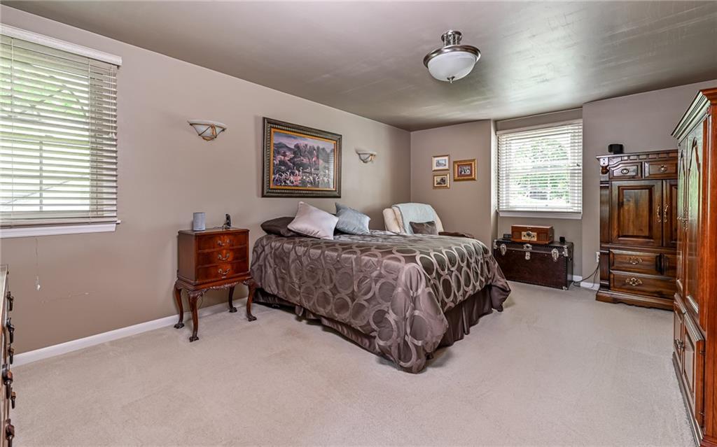 2276 Rochester Road Pittsburgh, PA 15237 - Photo 21 of 37 Gallery Image 21