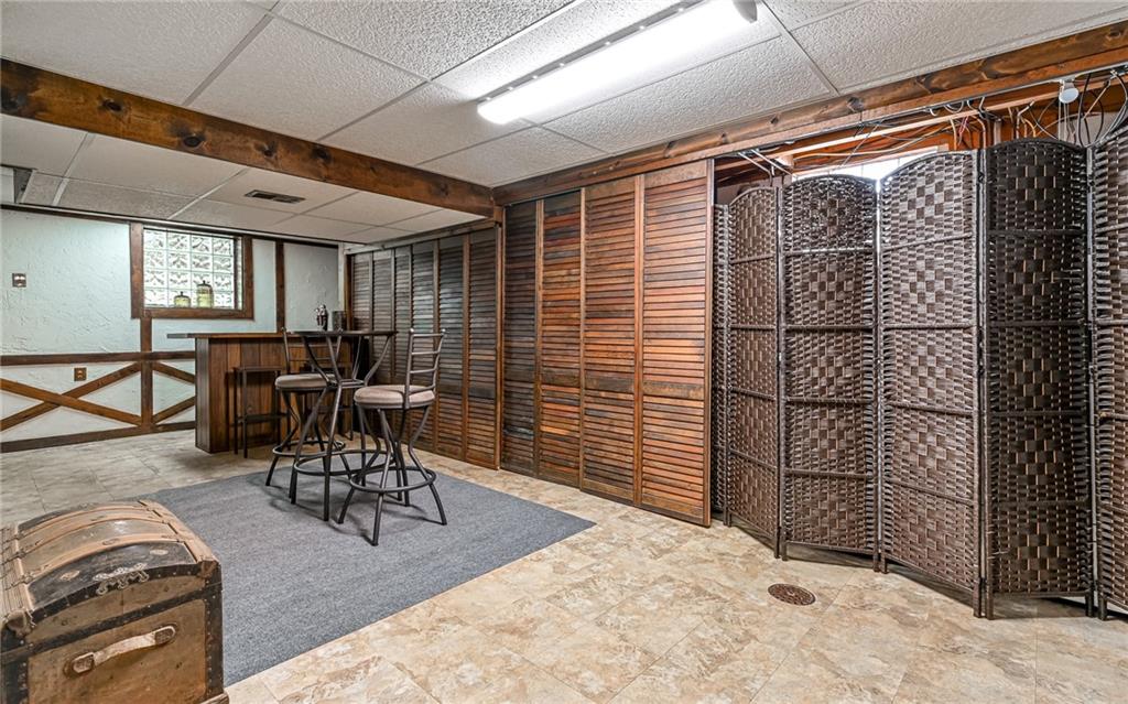 2276 Rochester Road Pittsburgh, PA 15237 - Photo 23 of 37 Gallery Image 23