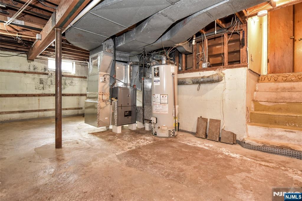 77 Herman Street Hackensack, NJ 07601 - Photo 34 of 40