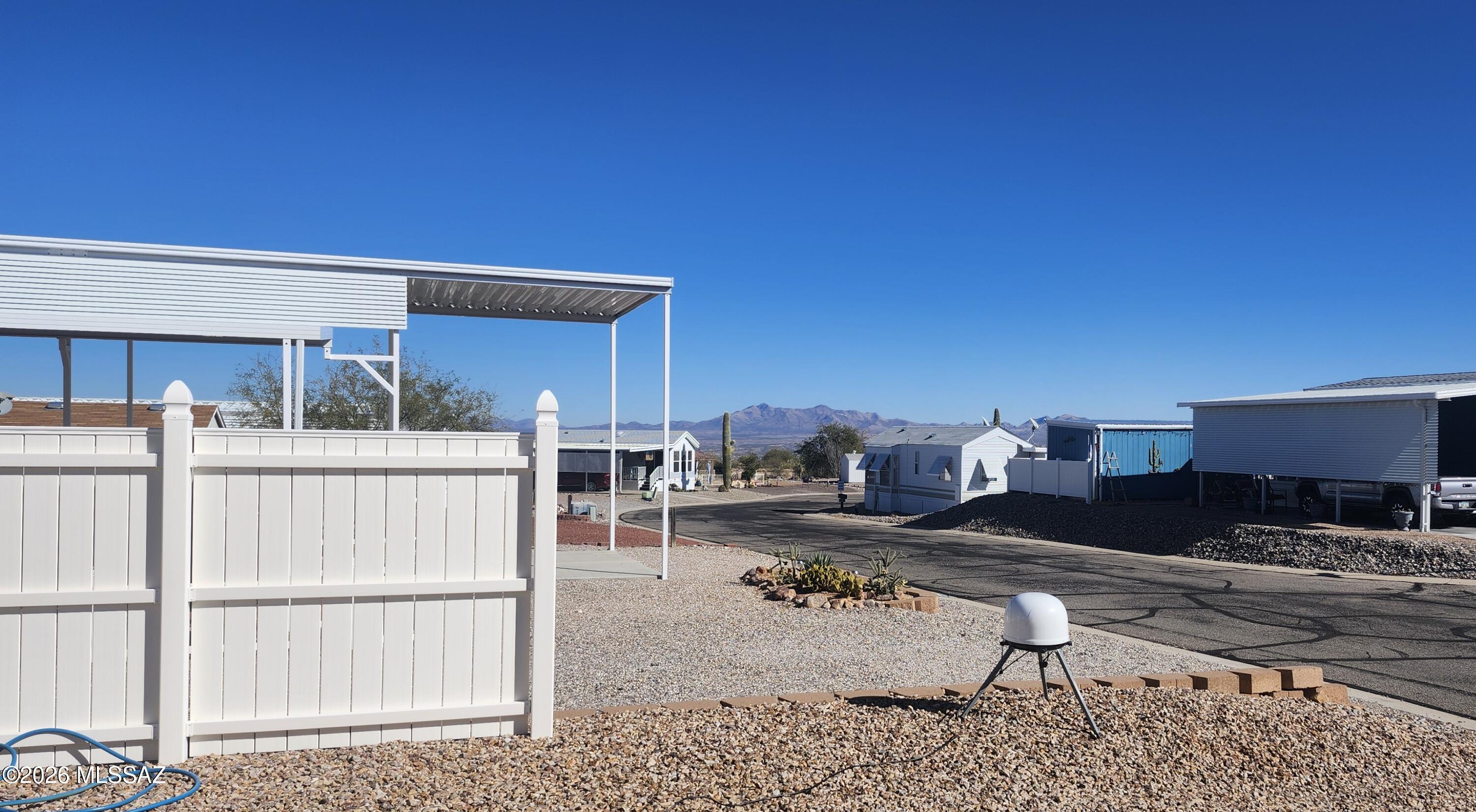 27 Gray Hawk Loop, Unit 27 Benson, AZ 85602 - Photo 2 of 12