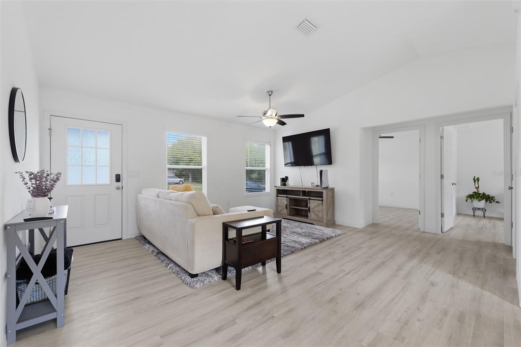 15989 Southwest 29th Court Road Ocala, FL 34473 - Photo 7 of 31