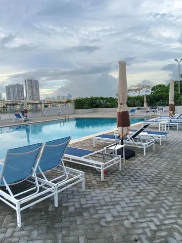 $1,950 | 18031 Biscayne Boulevard, Unit 1103, Aventura, FL 33160