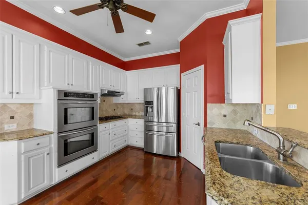 $550,000 | 917 Hills Creek Drive, McKinney, TX 75072