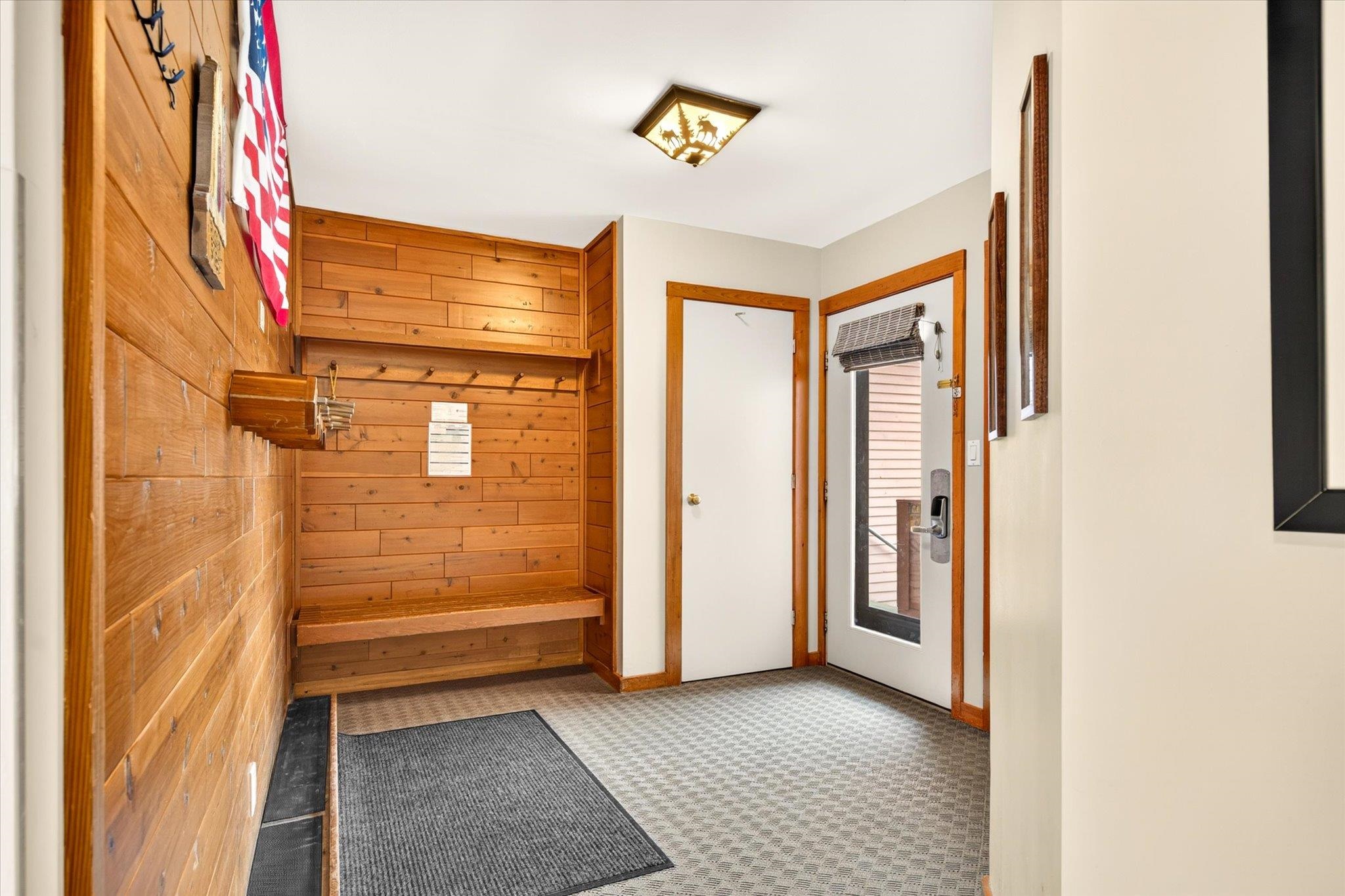 528 East Mountain Road, Unit #62 Killington, VT 05751 - Photo 5 of 56
