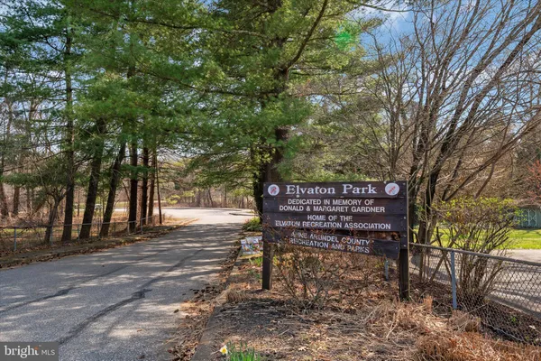 a sign on the side of the road