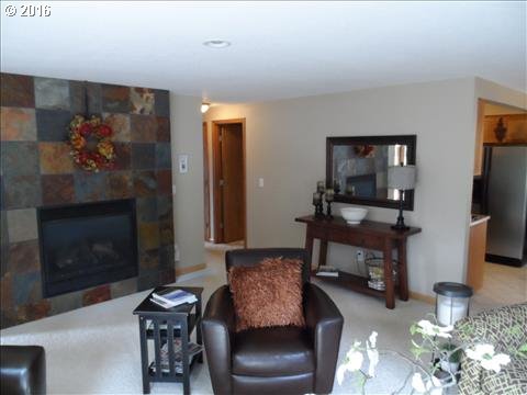 345 Southwest Martin Road White Salmon, WA 98672 - Photo 14 of 26 Gallery Image 14
