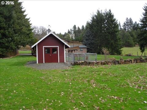 345 Southwest Martin Road White Salmon, WA 98672 - Photo 6 of 26 Gallery Image 6