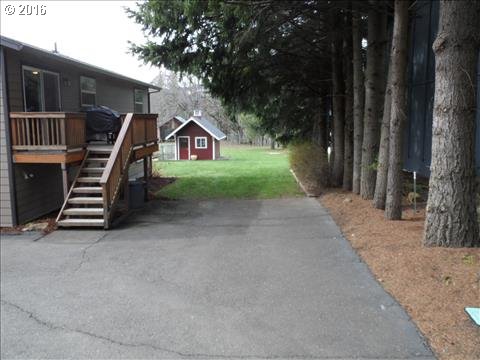 345 Southwest Martin Road White Salmon, WA 98672 - Photo 10 of 26 Gallery Image 10