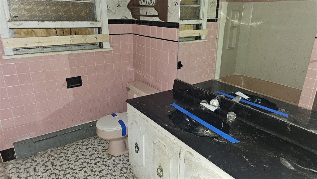 181 Freeman Terrace Springfield, MA 01104 - Photo 18 of 24