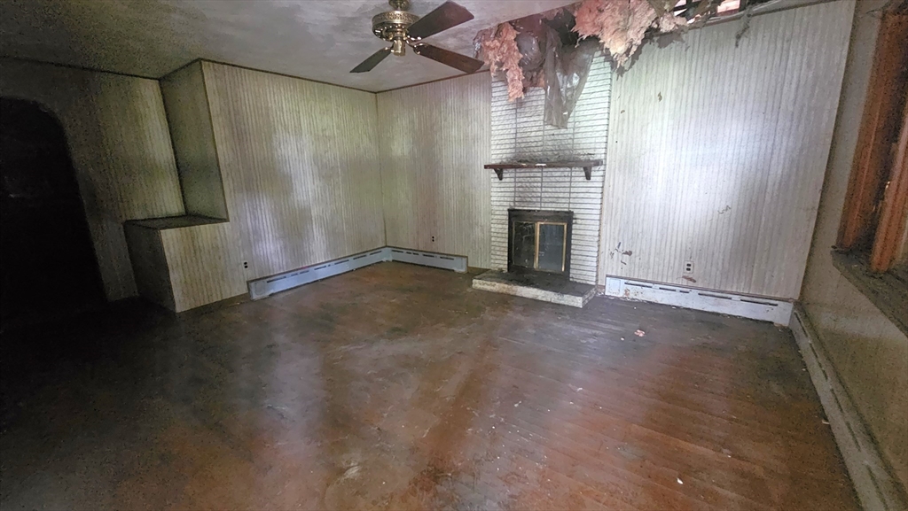 181 Freeman Terrace Springfield, MA 01104 - Photo 10 of 24