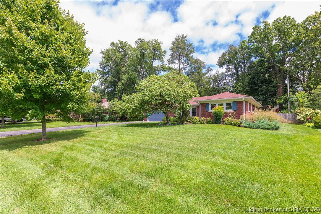109 Tristan Road Louisville, KY 40222 - Photo 1 of 69