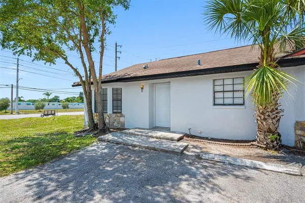 $1,595 | 501 St Michaels Way, Unit 525, Tarpon Springs, FL 34689