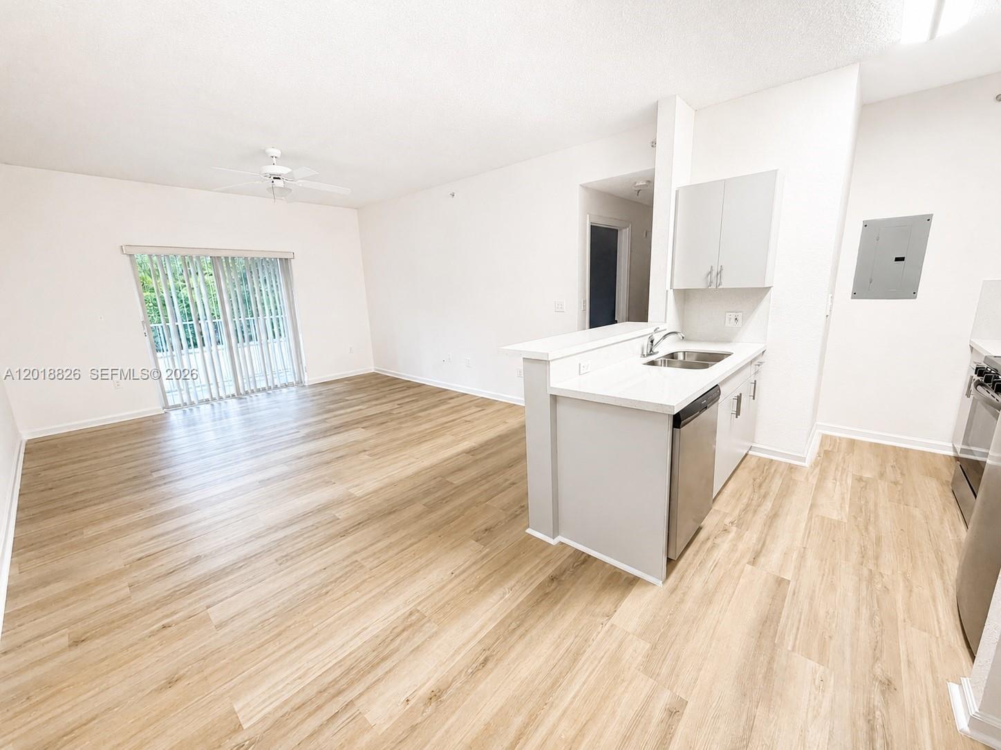 7000 Southwest 80th Street, Unit 211 Miami, FL 33143 - Photo 4 of 12