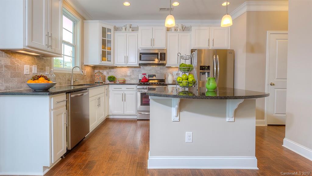 8351 Dallas Bay Road, Unit 232 Charlotte, NC 28278 - Photo 11 of 24 Gallery Image 11