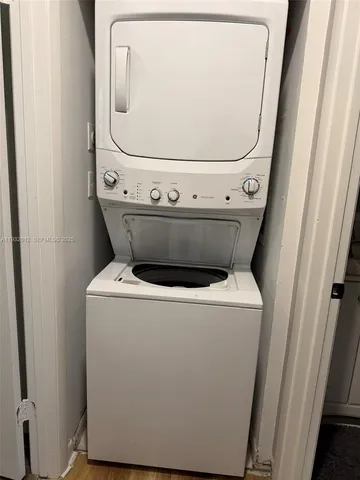 a close up view of washer and dryer