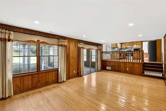 $400,000 | 5657 Bob White Circle Northwest, Lilburn, GA 30047