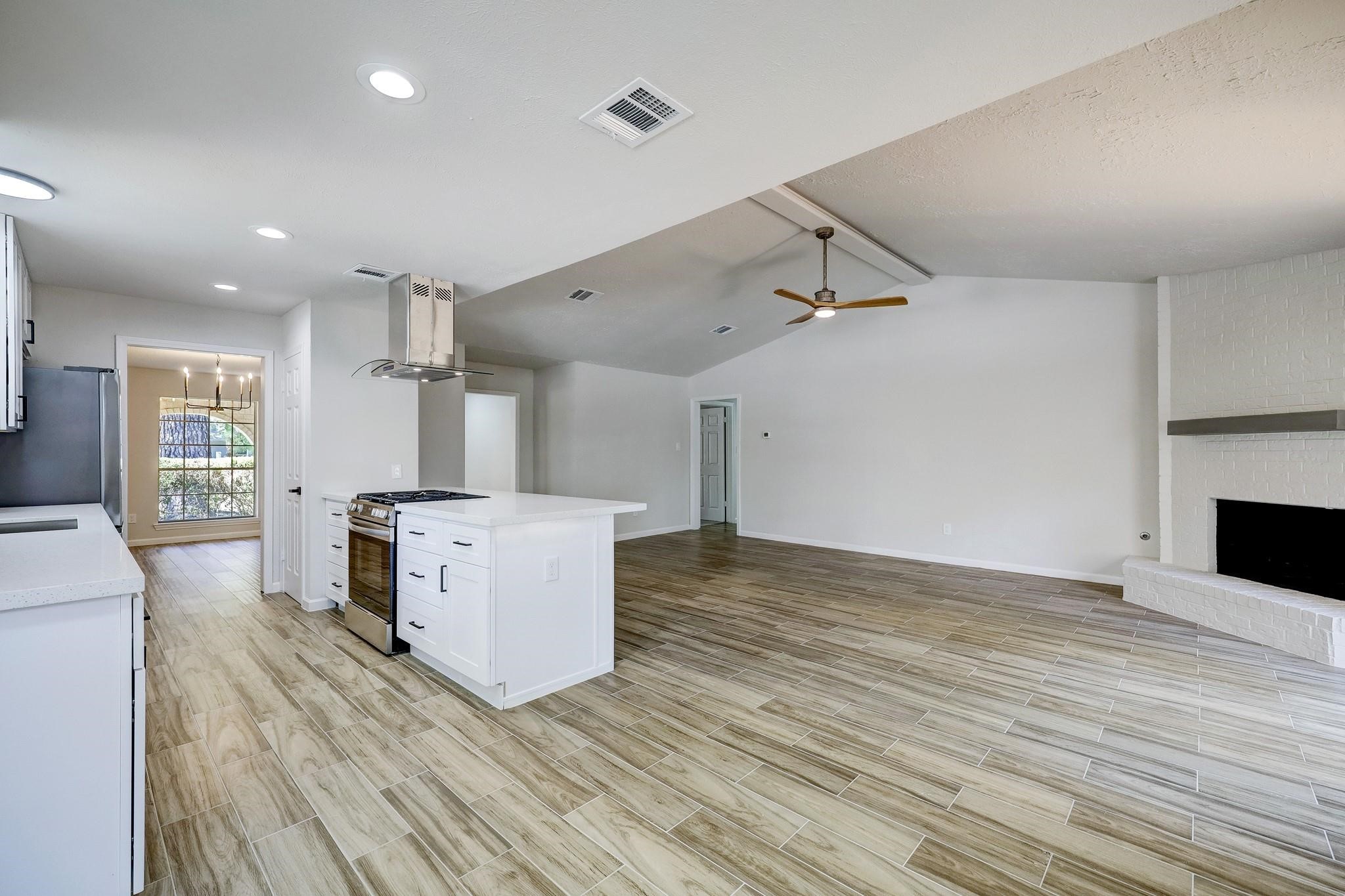 9723 Galston Lane Spring, TX 77379 - Photo 10 of 24